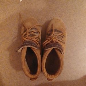 Boots for winter looks